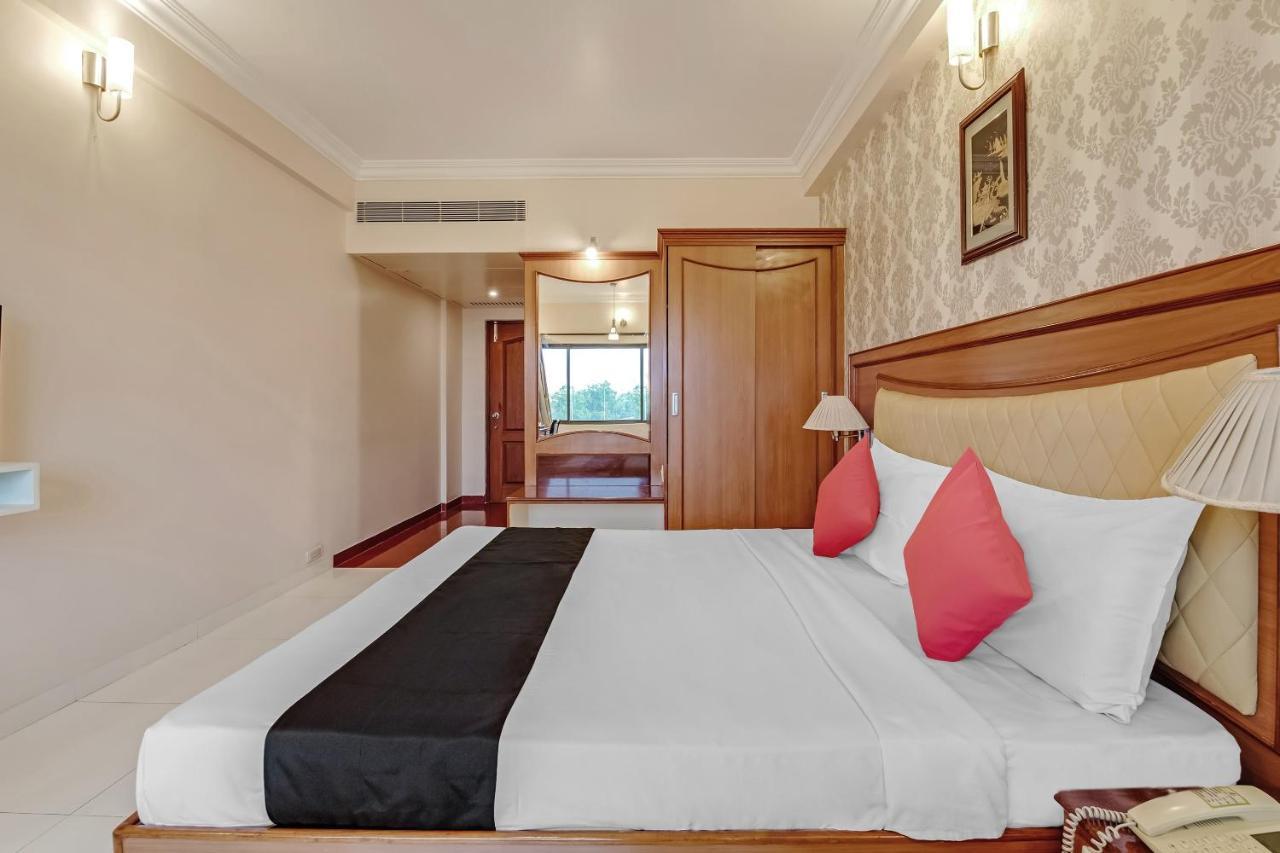 Capital O 41646 Hotel Devi Towers Salem Eksteriør billede